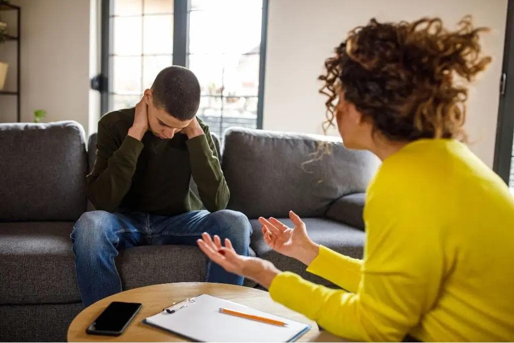Adult Child Syndrome:11 Warning Signs Your Child Failed to Launch
