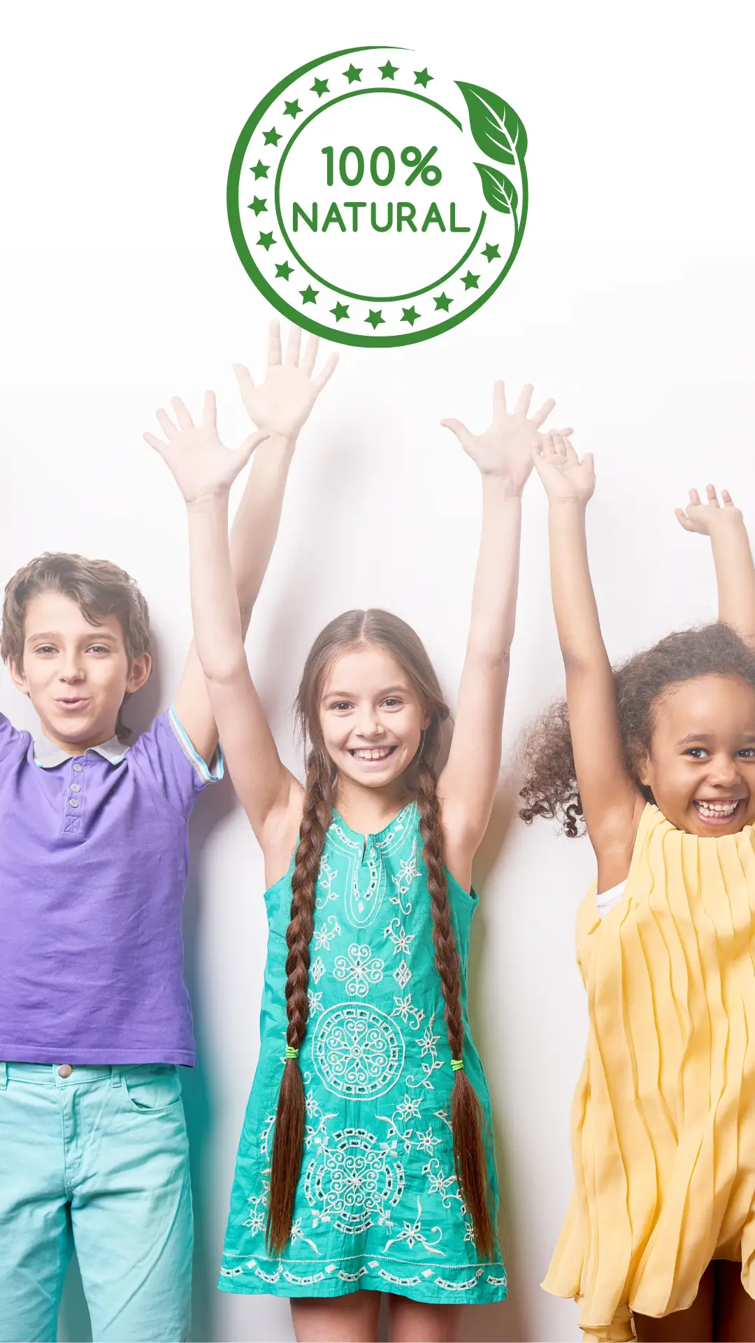 100% Natural circular badge with children raising hands celebrating
